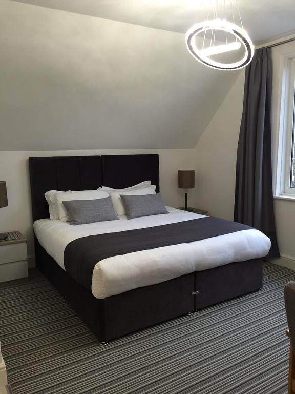 One Helena Road Serviced Apartments Southsea Exterior photo